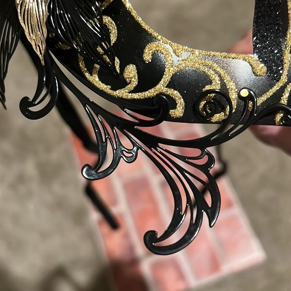 ⚜️❤️⚜️Luxury VenetianStyle metallic gold accent Masquerade/Mask